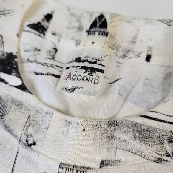 Vintage 90s Single Stitch All Over Print Newspaper AOP West Virginia Shirt Sz L - Picture 2 of 12